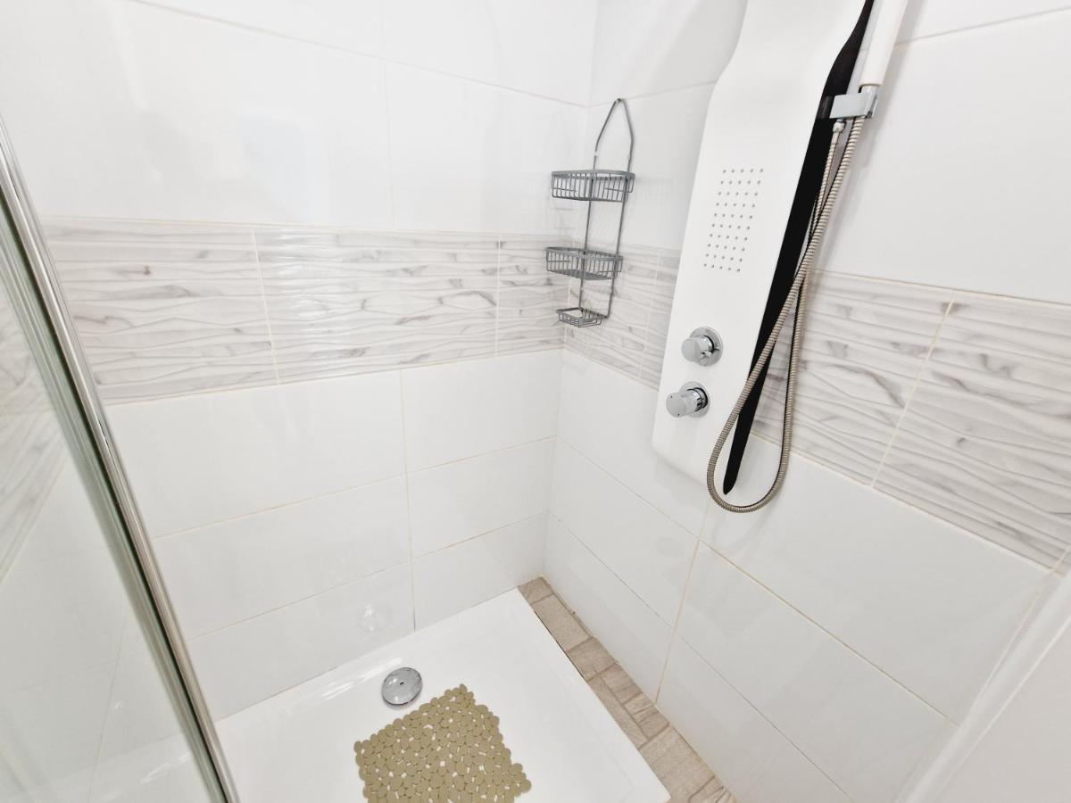 Daniel Beachfront, 2 Rooms Wifi Free ปลายาเดลาสอเมริกาส ภายนอก รูปภาพ